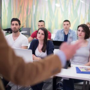 Estrategias para implementar el pensamiento crítico en el aula